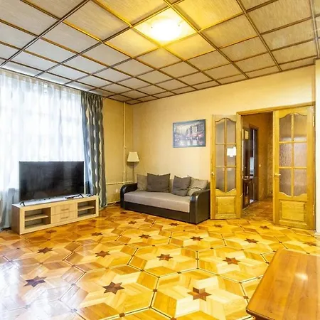 Apartament In The Center Of On Nezavisimosti 12 *